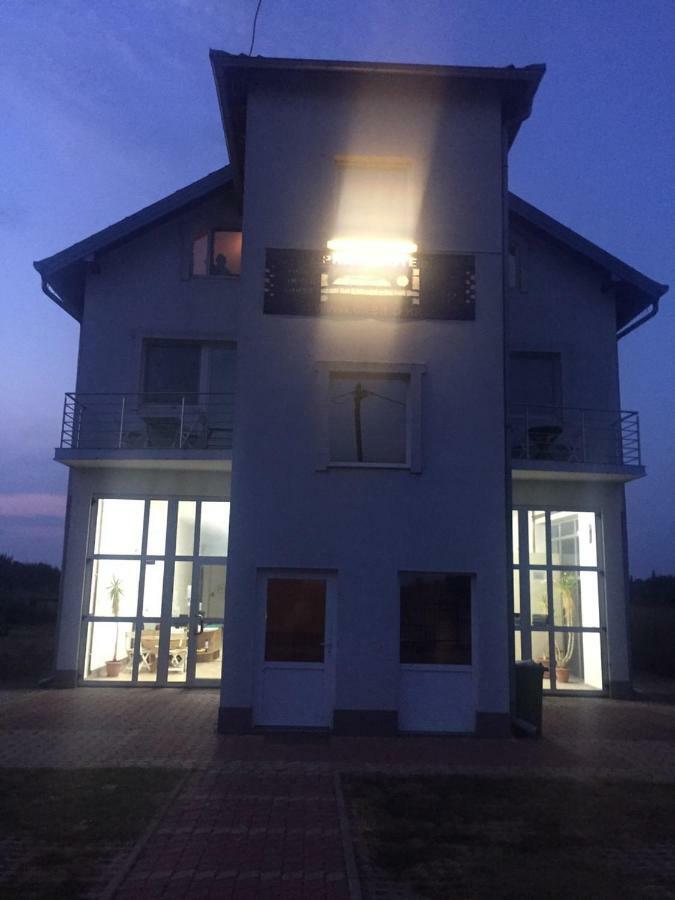 Hotel Sobe Matea - Prenociste Vinkovci Esterno foto